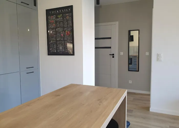 Totu Today-stara Cegielnia Apartamenty, Faktura Vat, Self Check-in * ポズナン